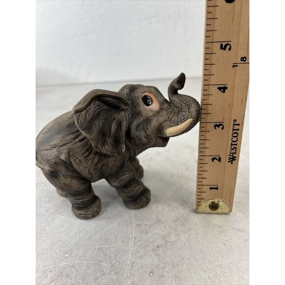 Vintage‎ Adorable Andrea By Sadek Baby Elephant Figurine - Picture 7 of 9